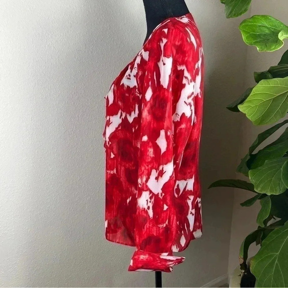 Anne Klein Red White Sheer Floral Blouse Top Size Large - Picture 6 of 12
